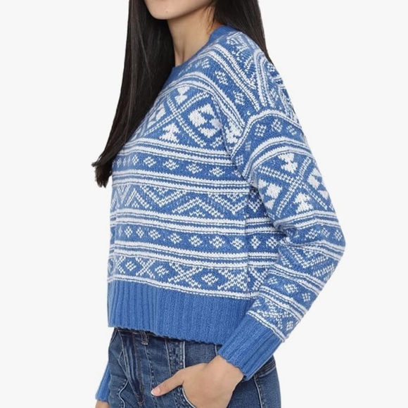 American Eagle Outfitters Blue and White patterned knit sweater - Picture 2 of 8